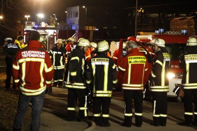 Gefahrgut Unfall bei Reinigungsarbeiten im Industriegebiet Wimsheim